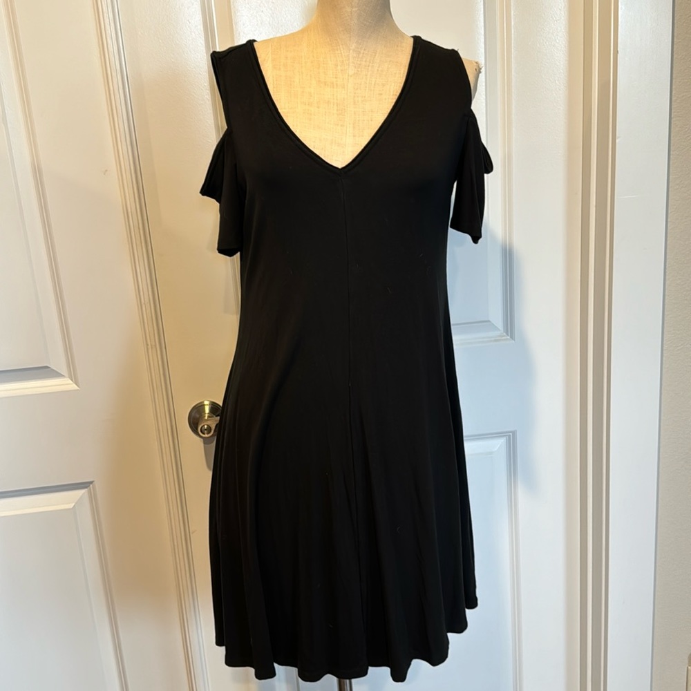 White House Black Market, Black, Size M, V-neck, A-line, cold shoulder dress
